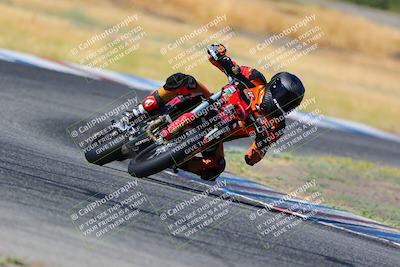 media/Aug-13-2023-CRA (Sun) [[1cfc37a6fb]]/Race 4 400 Superbike/Race/